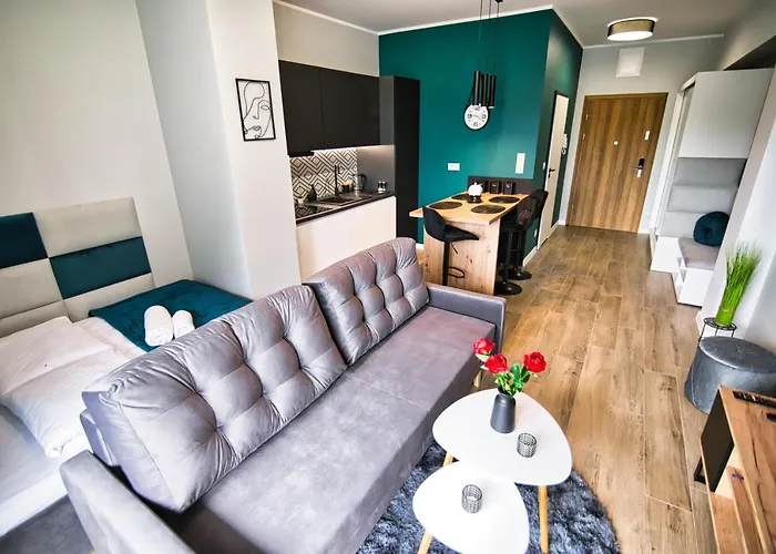 Emi By Housine * Zator