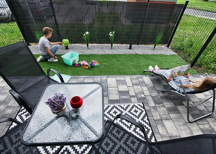 Emi By Housine Apartamento Zator